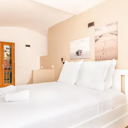 Le Sicardi-vue Mer-plage-centre Apartment *