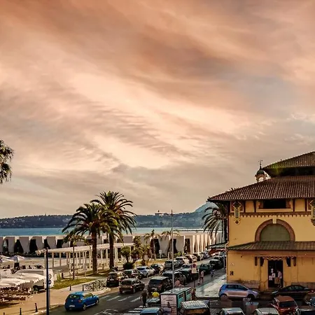 Апартаменти Le Sicardi-vue Mer-plage-centre *